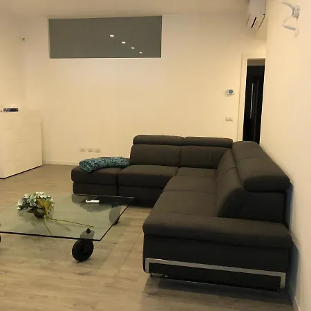 Sweethome Апартаменты *