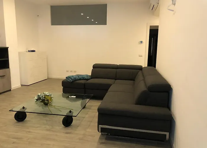 Sweethome Apartment *